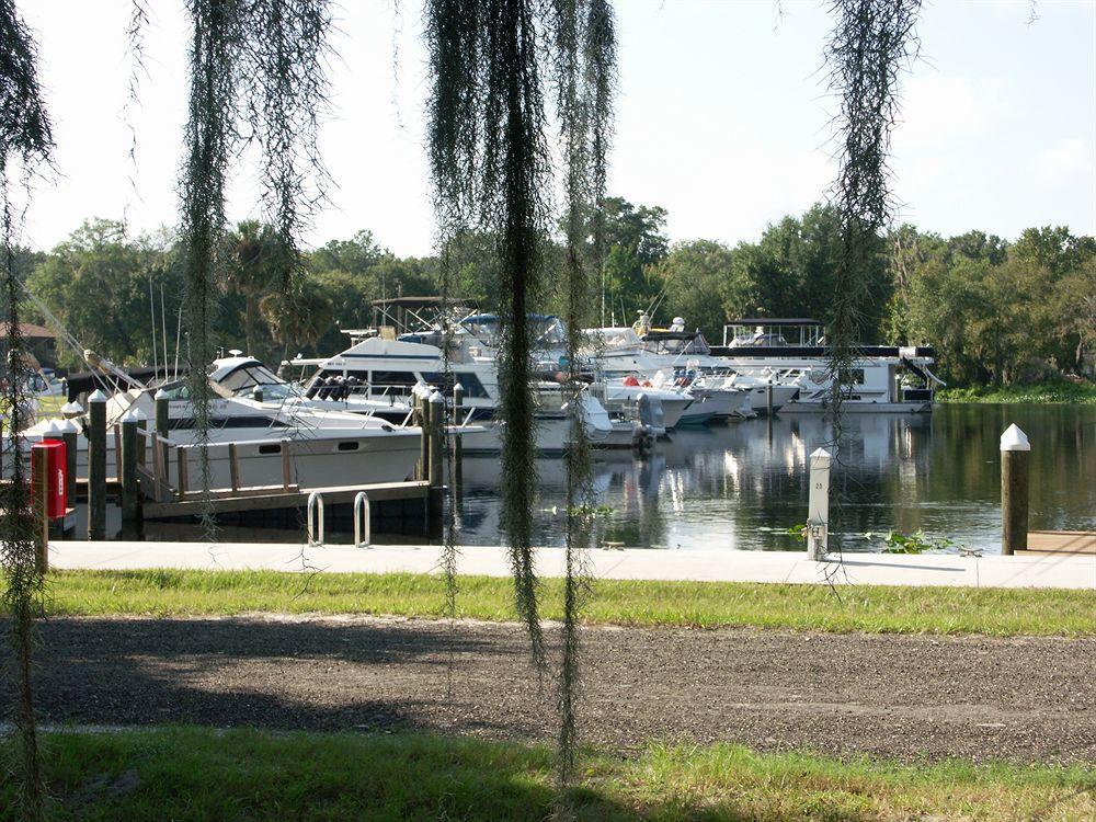 Big River Marina & Lodge Astor Exterior photo